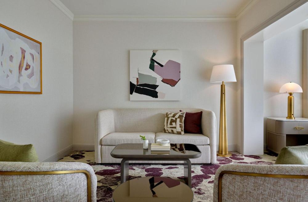 King Suite with Balcony and Creek View- Non-Smoking interior