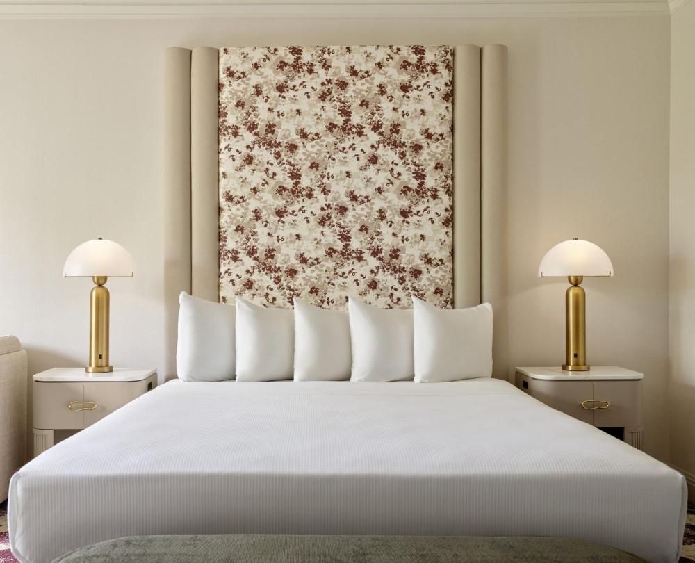 Suite interior